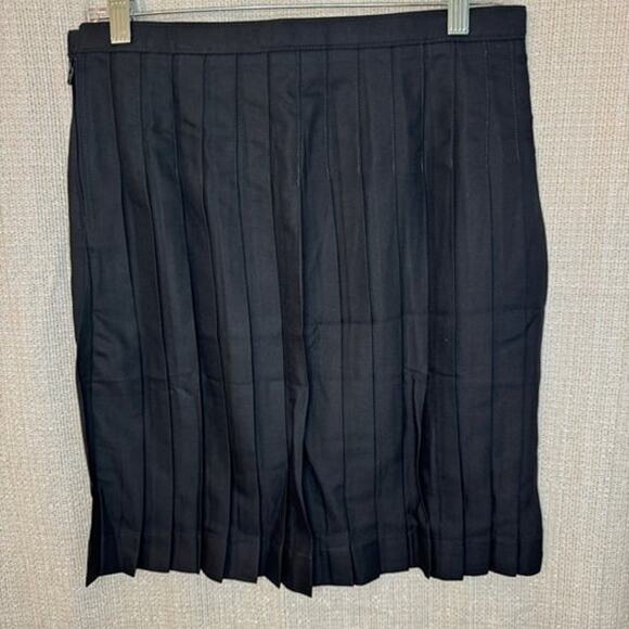 Lands' End NWOT girls black skirt size 14 - Picture 2 of 8